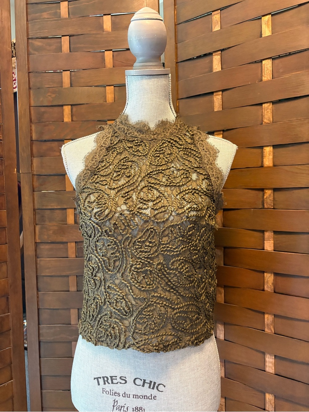 Zara Trafaluc women’s sleeveless lace high neck crochet blouse size medium